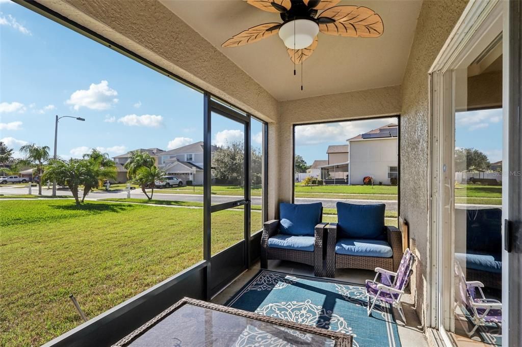 En Venta: $349,999 (4 camas, 2 baños, 1980 Pies cuadrados)