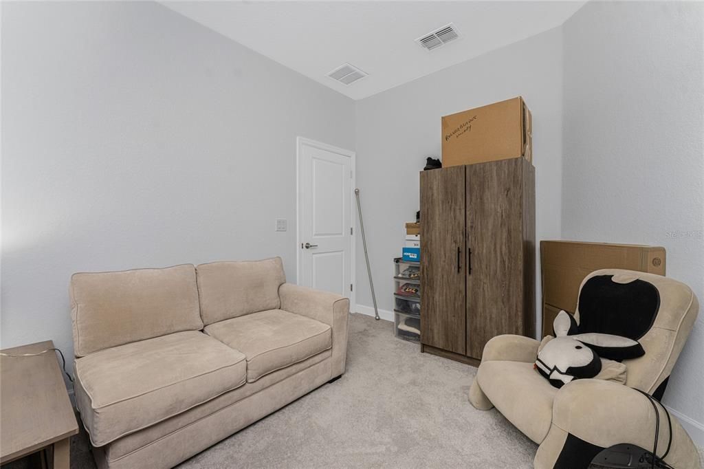 For Sale: $274,900 (3 beds, 2 baths, 1422 Square Feet)