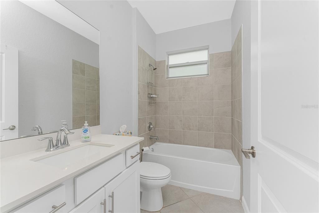 For Sale: $274,900 (3 beds, 2 baths, 1422 Square Feet)