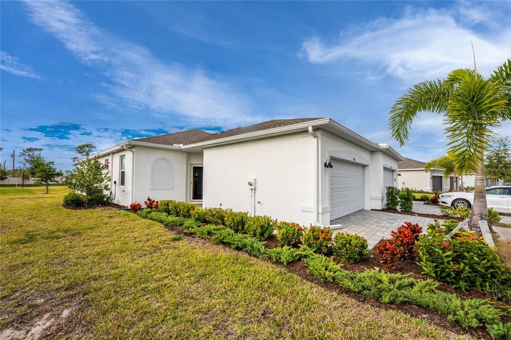 For Sale: $274,900 (3 beds, 2 baths, 1422 Square Feet)