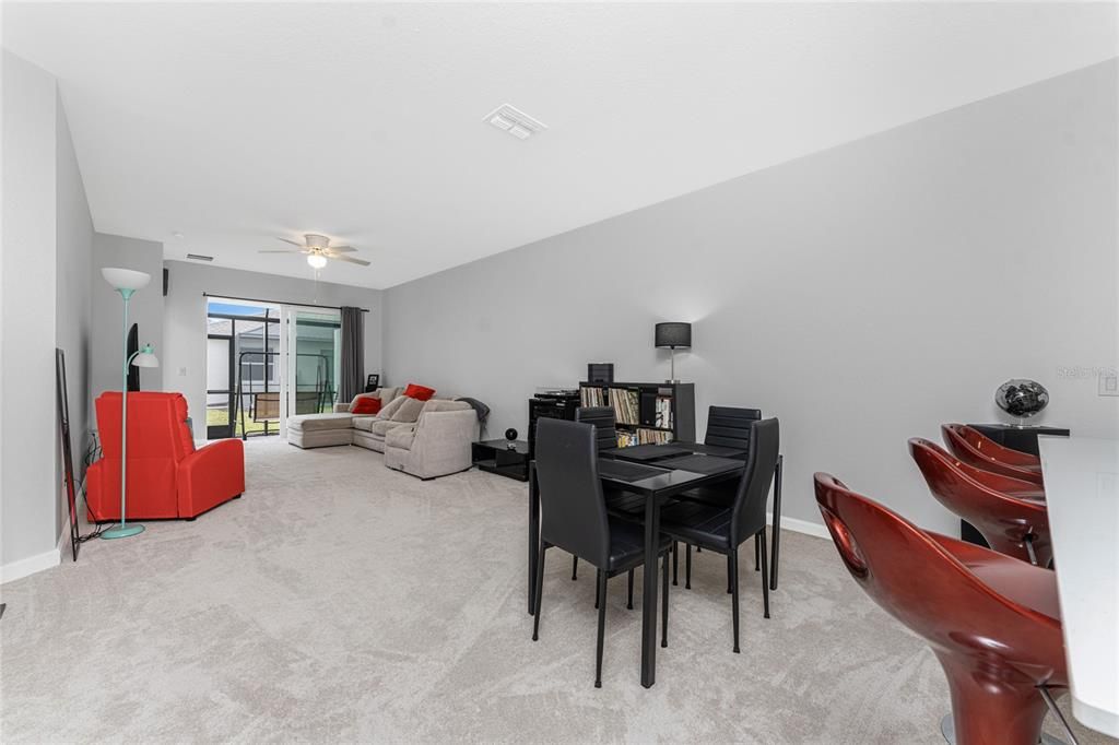 For Sale: $274,900 (3 beds, 2 baths, 1422 Square Feet)