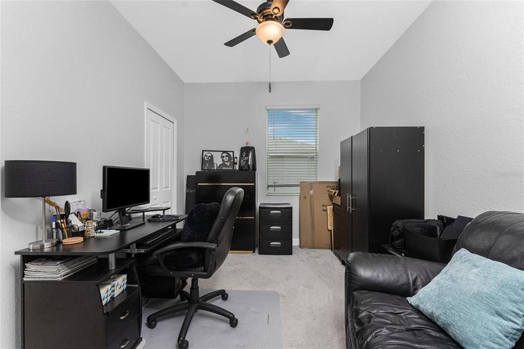 For Sale: $274,900 (3 beds, 2 baths, 1422 Square Feet)