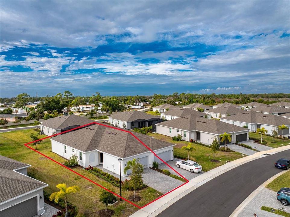 For Sale: $274,900 (3 beds, 2 baths, 1422 Square Feet)