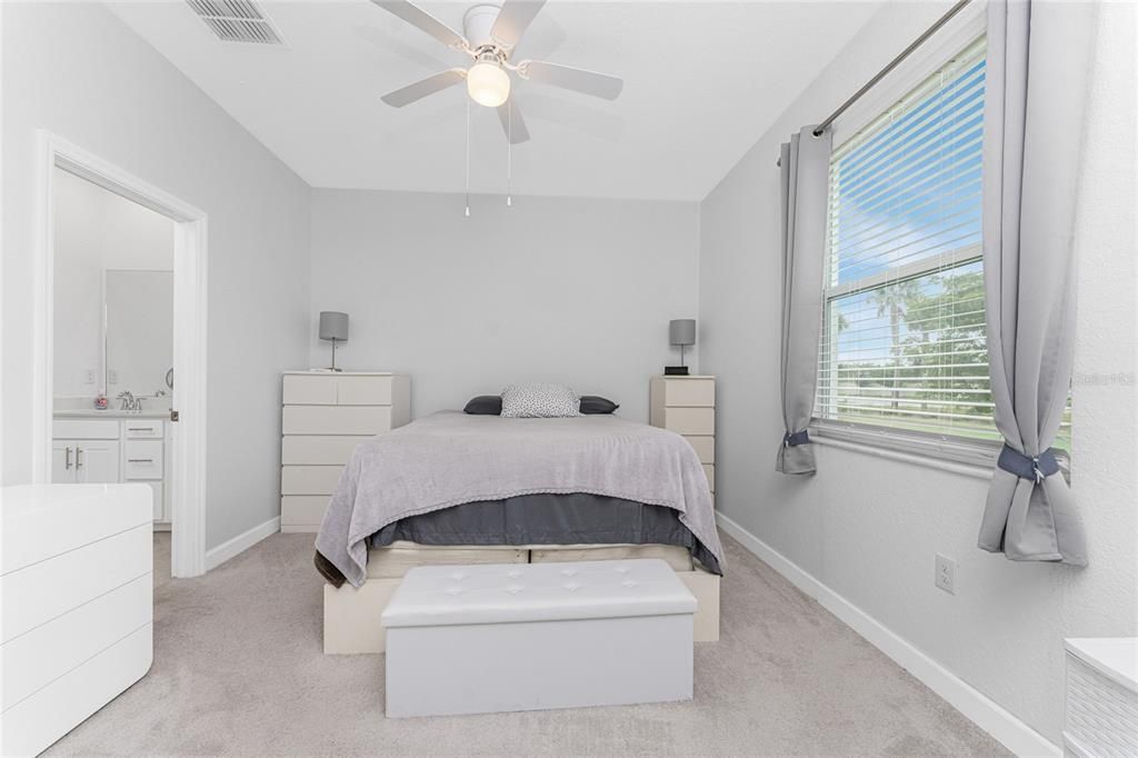 For Sale: $274,900 (3 beds, 2 baths, 1422 Square Feet)