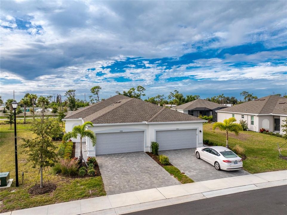 For Sale: $274,900 (3 beds, 2 baths, 1422 Square Feet)