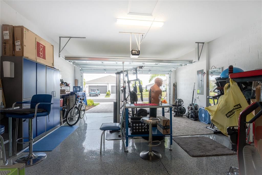 For Sale: $274,900 (3 beds, 2 baths, 1422 Square Feet)