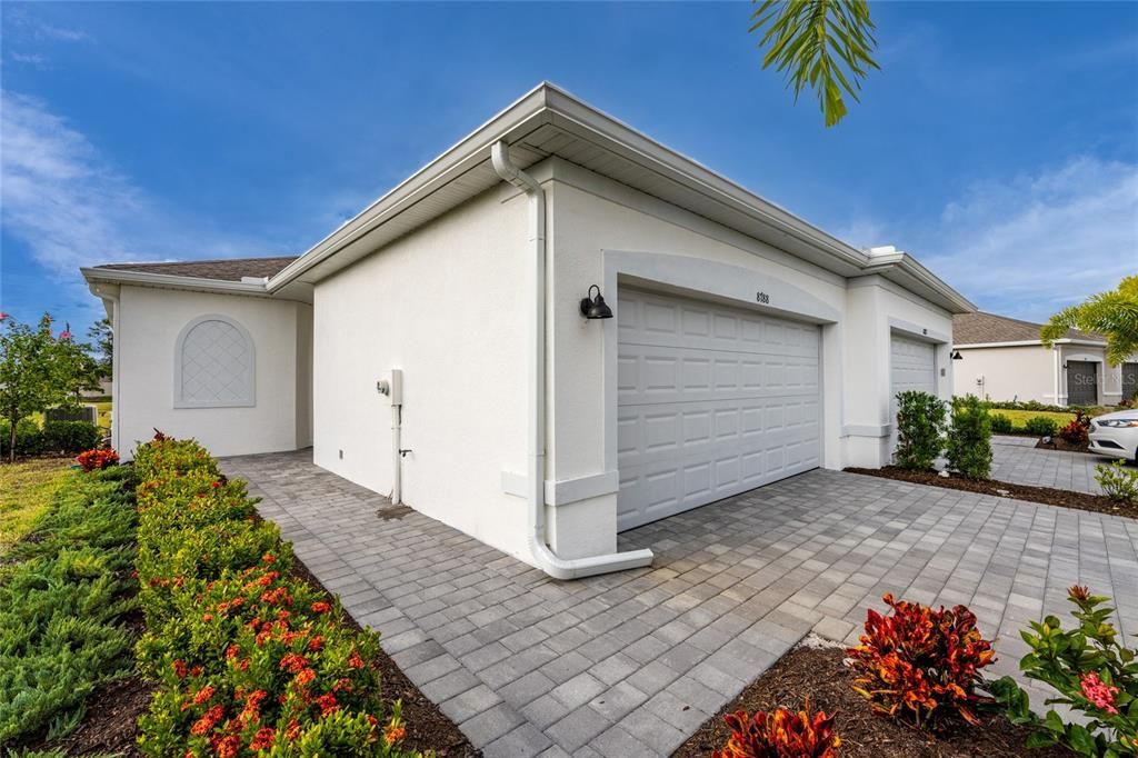 For Sale: $274,900 (3 beds, 2 baths, 1422 Square Feet)