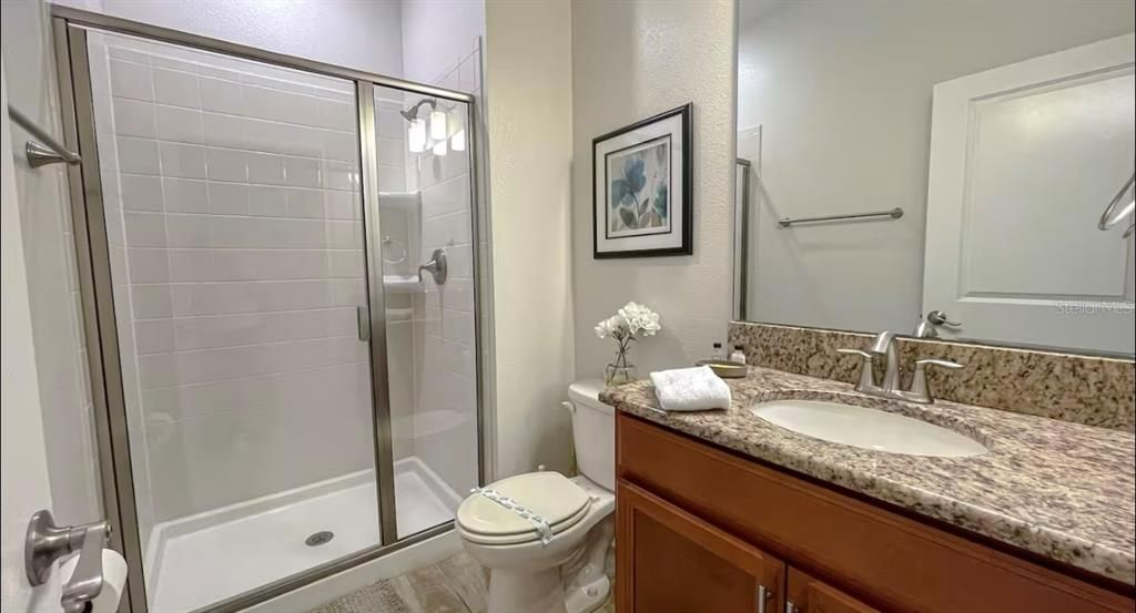 待售: $550,000 (4 贝兹, 3 浴室, 1914 平方英尺)