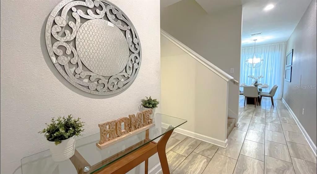 待售: $550,000 (4 贝兹, 3 浴室, 1914 平方英尺)