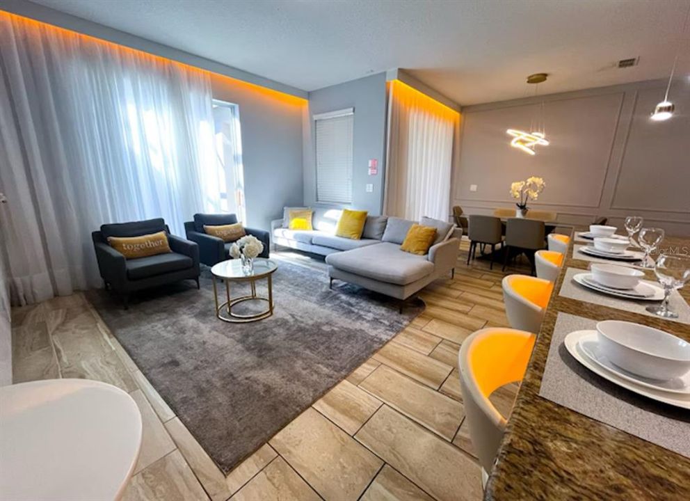 待售: $550,000 (4 贝兹, 3 浴室, 1914 平方英尺)