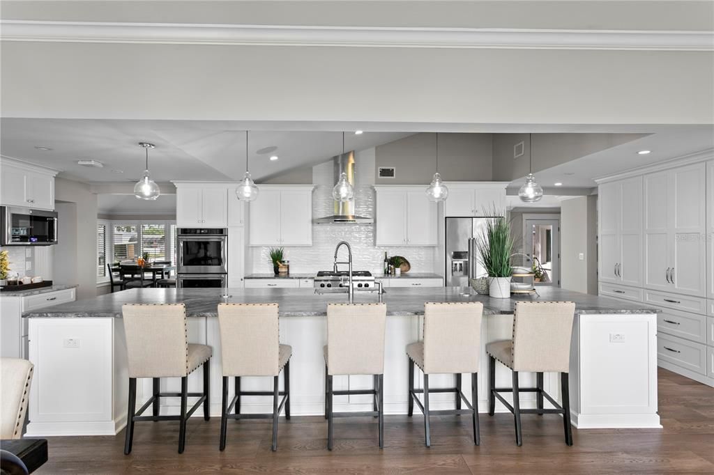 待售: $1,800,000 (3 贝兹, 2 浴室, 2429 平方英尺)