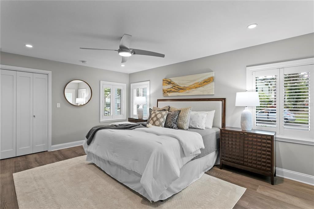 待售: $1,800,000 (3 贝兹, 2 浴室, 2429 平方英尺)