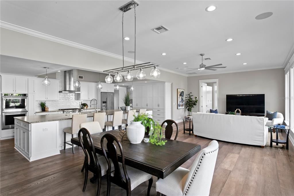 待售: $1,800,000 (3 贝兹, 2 浴室, 2429 平方英尺)