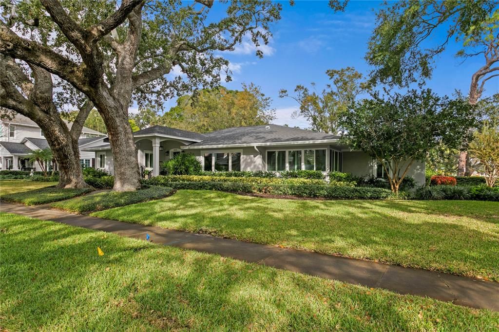 待售: $1,800,000 (3 贝兹, 2 浴室, 2429 平方英尺)