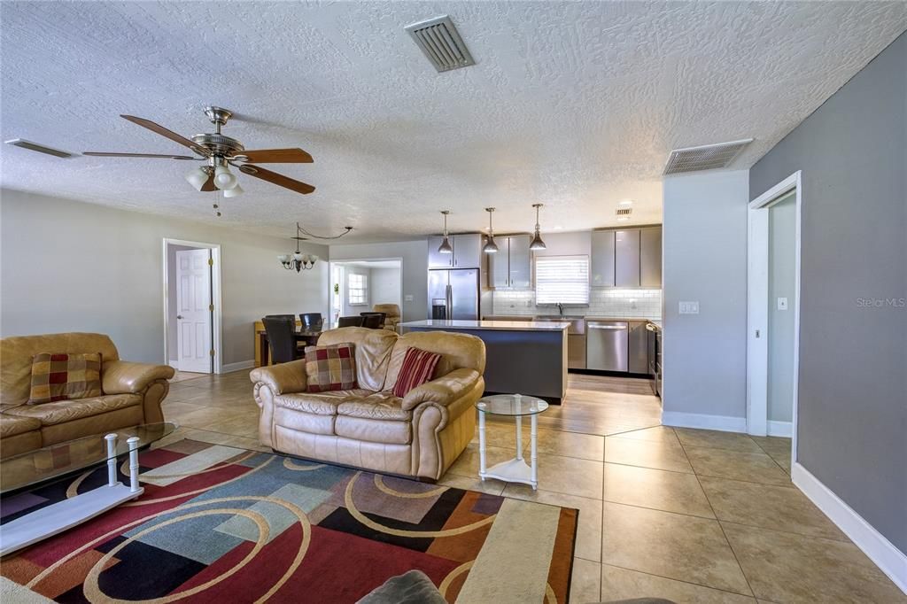 На продажу: $467,000 (3 спален, 3 ванн, 2008 Квадратных фут)