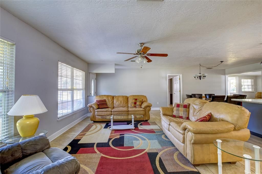 На продажу: $467,000 (3 спален, 3 ванн, 2008 Квадратных фут)