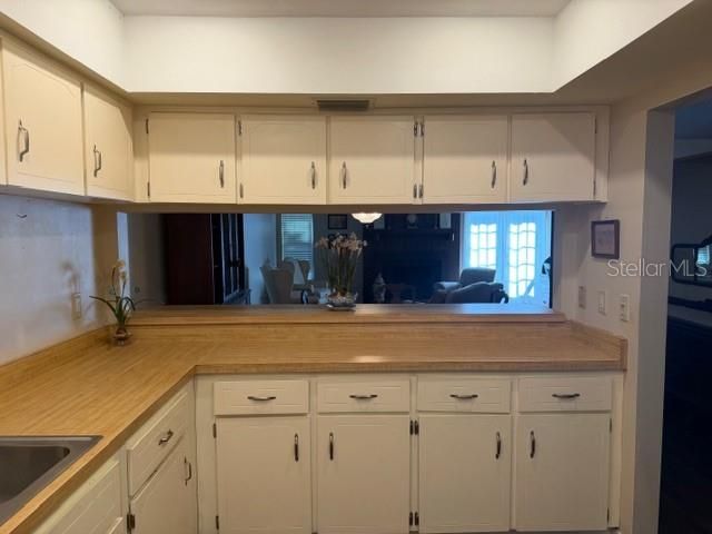 For Sale: $185,000 (3 beds, 2 baths, 1218 Square Feet)