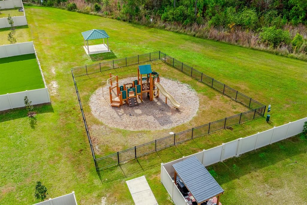 For Sale: $367,000 (3 beds, 2 baths, 1537 Square Feet)