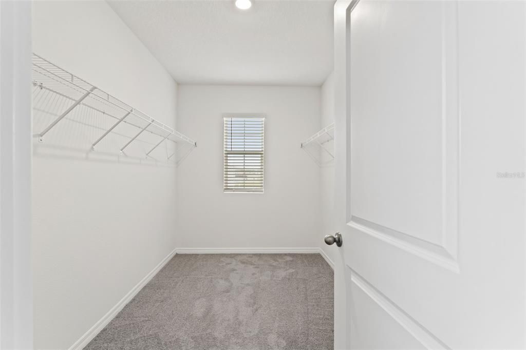 En Renta: $2,700 (4 camas, 2 baños, 2260 Pies cuadrados)