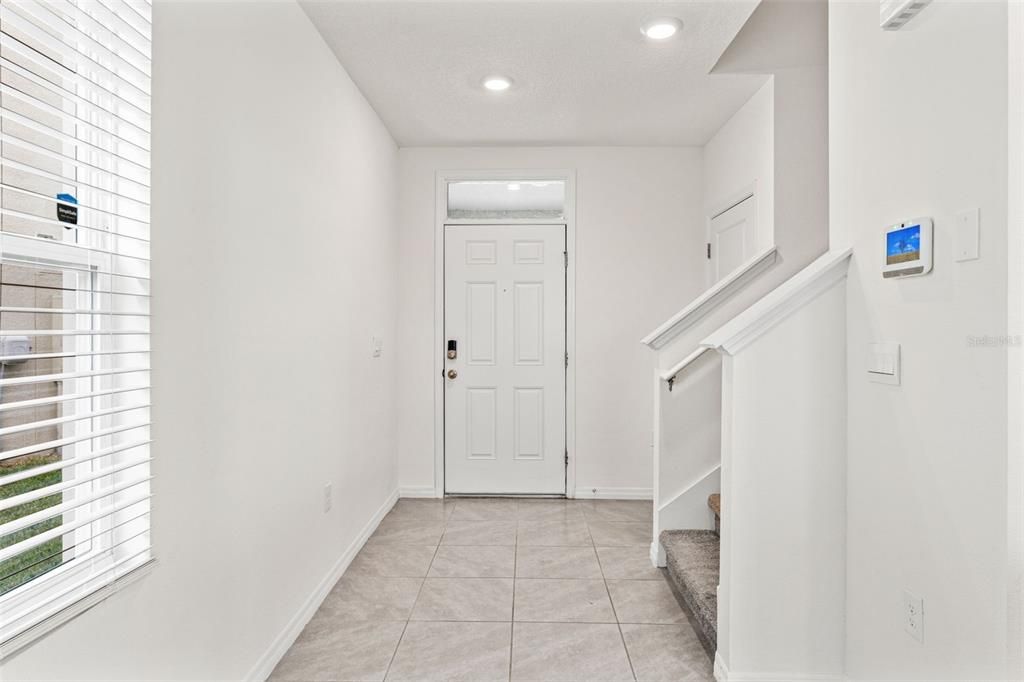 En Renta: $2,700 (4 camas, 2 baños, 2260 Pies cuadrados)