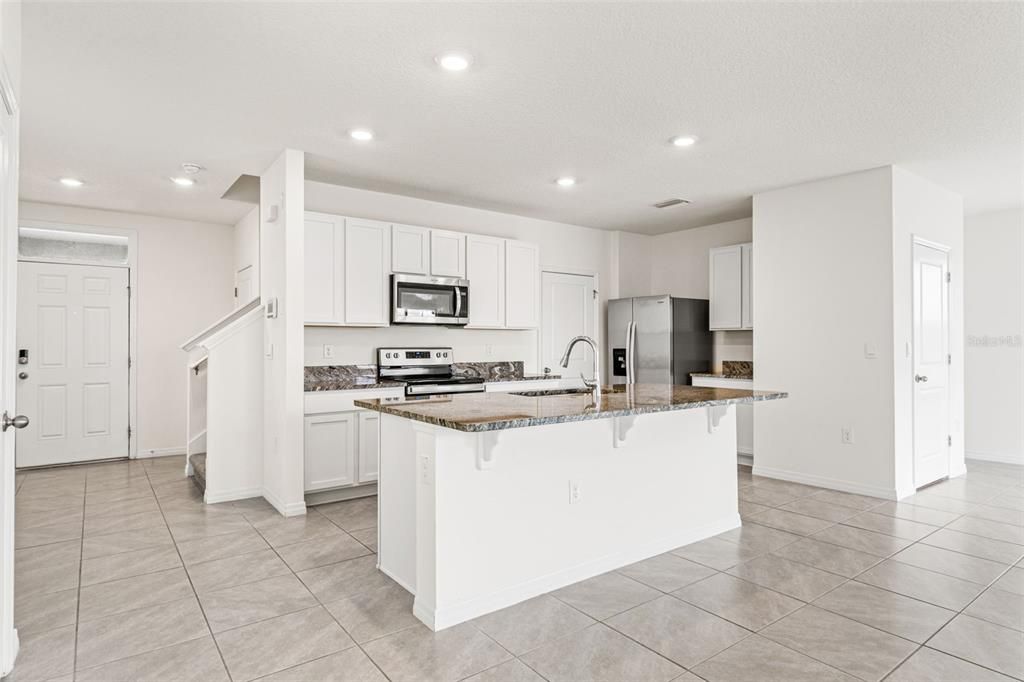 En Renta: $2,700 (4 camas, 2 baños, 2260 Pies cuadrados)