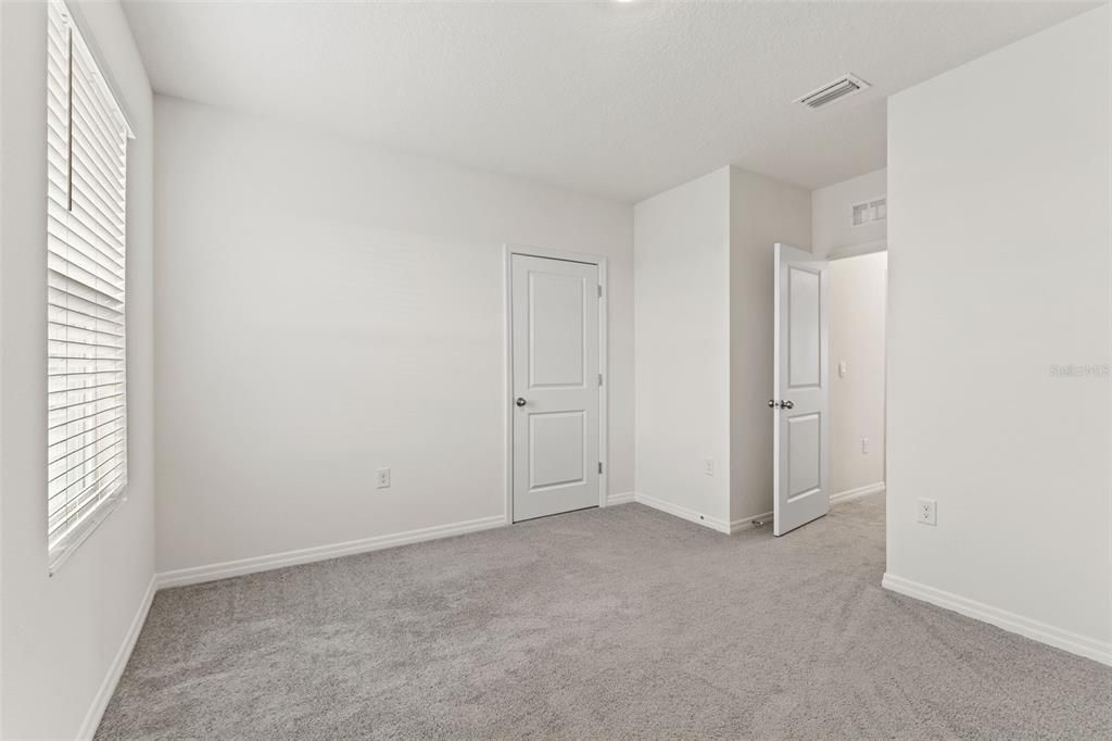 En Renta: $2,700 (4 camas, 2 baños, 2260 Pies cuadrados)