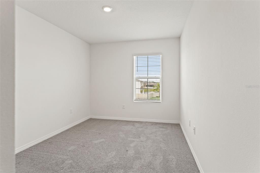 En Renta: $2,700 (4 camas, 2 baños, 2260 Pies cuadrados)