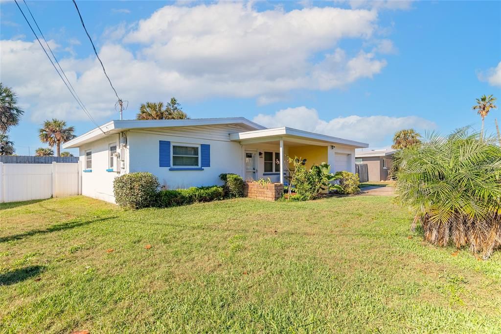 待售: $349,900 (2 贝兹, 1 浴室, 840 平方英尺)