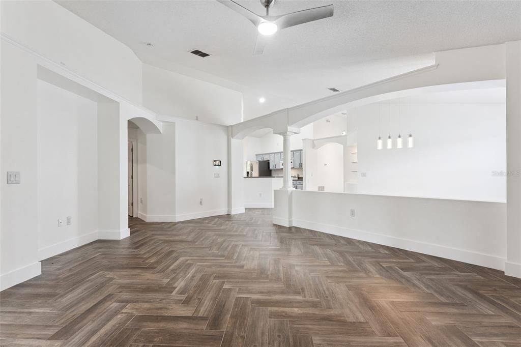 На продажу: $439,000 (3 спален, 2 ванн, 1822 Квадратных фут)