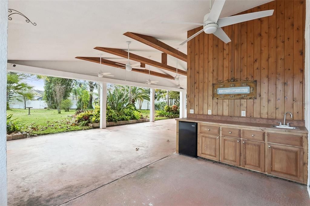 На продажу: $439,000 (3 спален, 2 ванн, 1822 Квадратных фут)