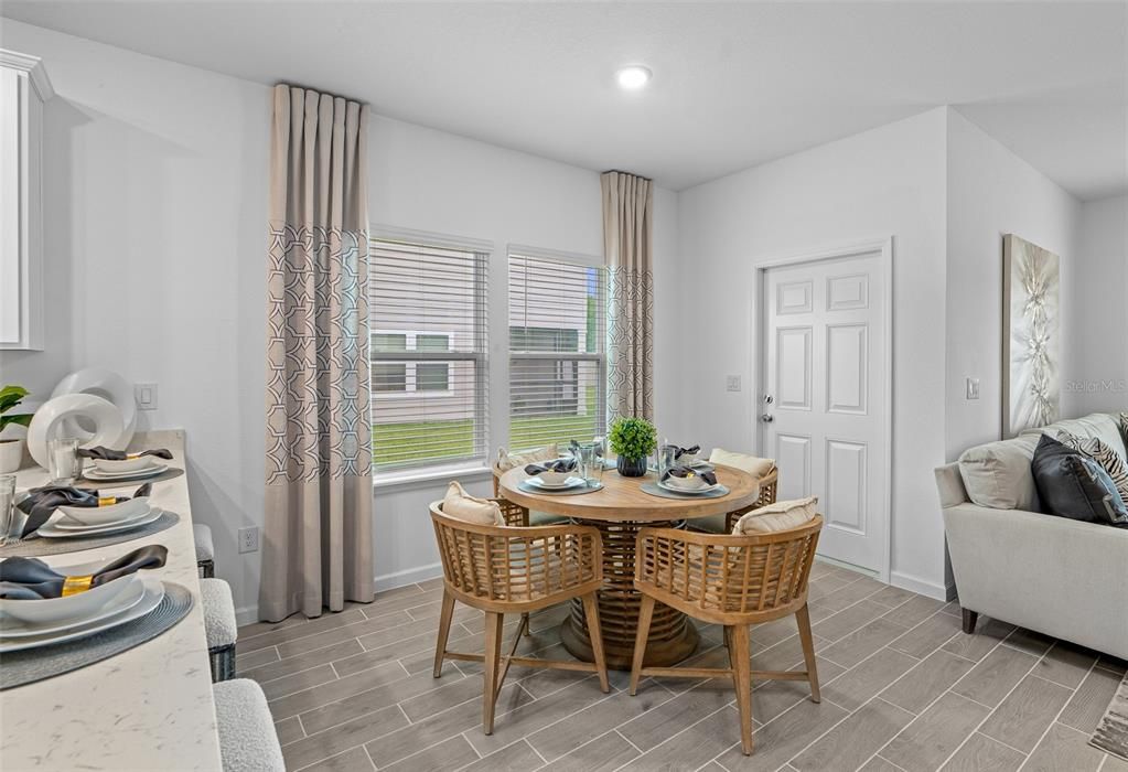 En Venta: $228,990 (3 camas, 2 baños, 1782 Pies cuadrados)