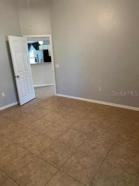 For Rent: $2,500 (4 beds, 2 baths, 1815 Square Feet)