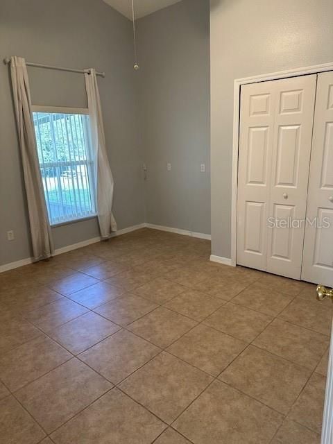 For Rent: $2,500 (4 beds, 2 baths, 1815 Square Feet)