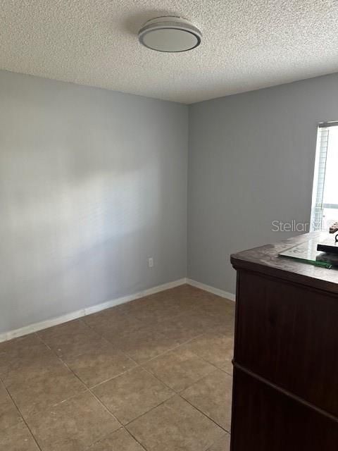 For Rent: $2,500 (4 beds, 2 baths, 1815 Square Feet)