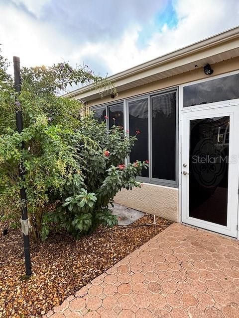 For Sale: $355,500 (2 beds, 2 baths, 1870 Square Feet)