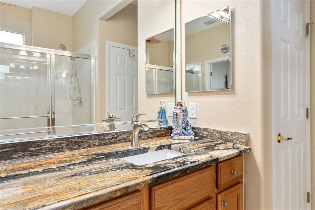 For Sale: $355,500 (2 beds, 2 baths, 1870 Square Feet)