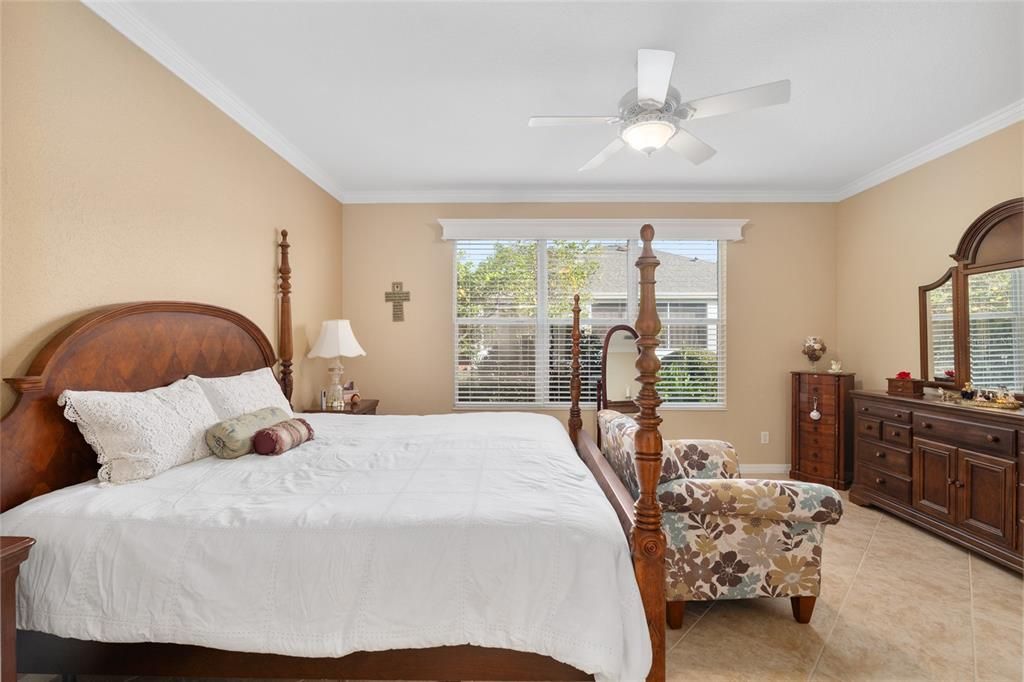 For Sale: $355,500 (2 beds, 2 baths, 1870 Square Feet)