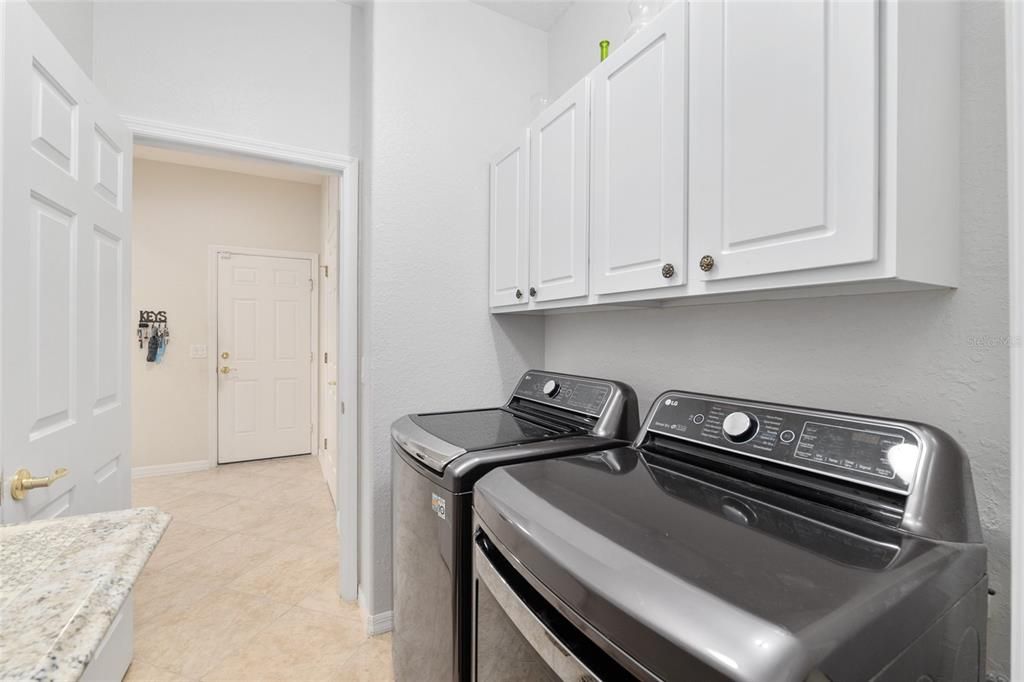 For Sale: $355,500 (2 beds, 2 baths, 1870 Square Feet)