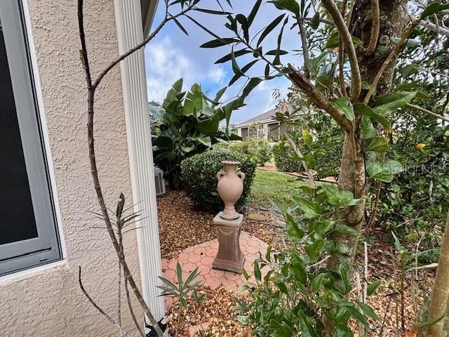 For Sale: $355,500 (2 beds, 2 baths, 1870 Square Feet)