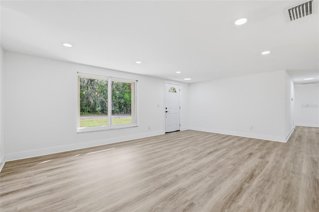 待售: $399,900 (3 贝兹, 2 浴室, 1692 平方英尺)