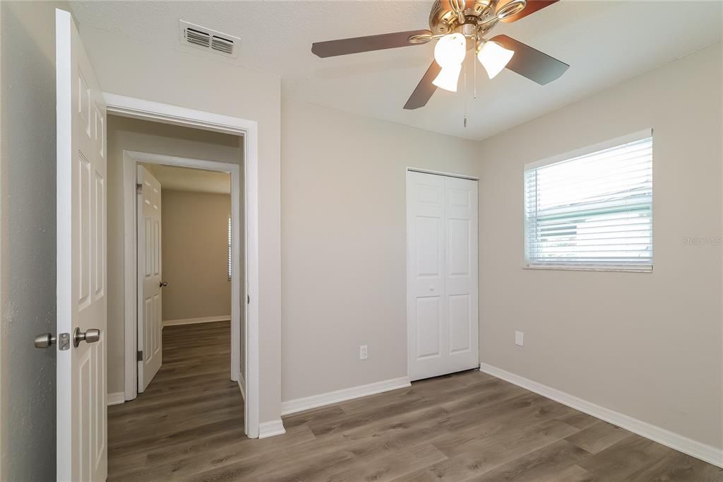 For Rent: $1,985 (4 beds, 2 baths, 1581 Square Feet)