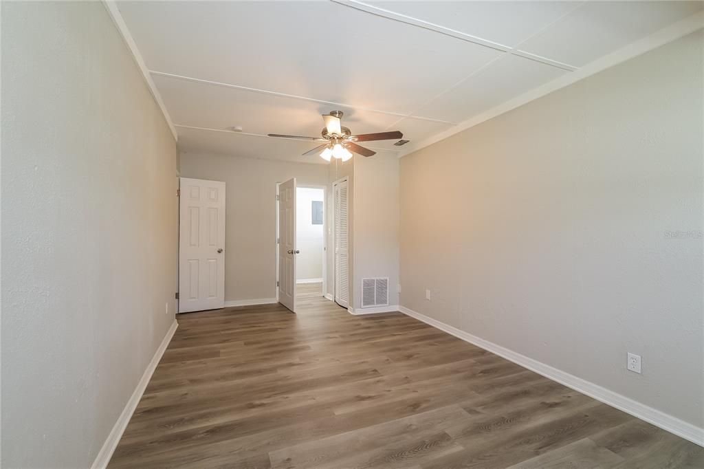 For Rent: $1,985 (4 beds, 2 baths, 1581 Square Feet)