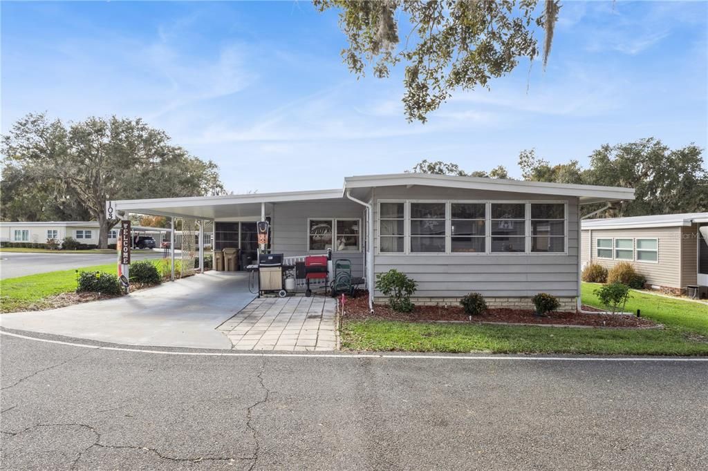 For Sale: $142,500 (2 beds, 2 baths, 1370 Square Feet)