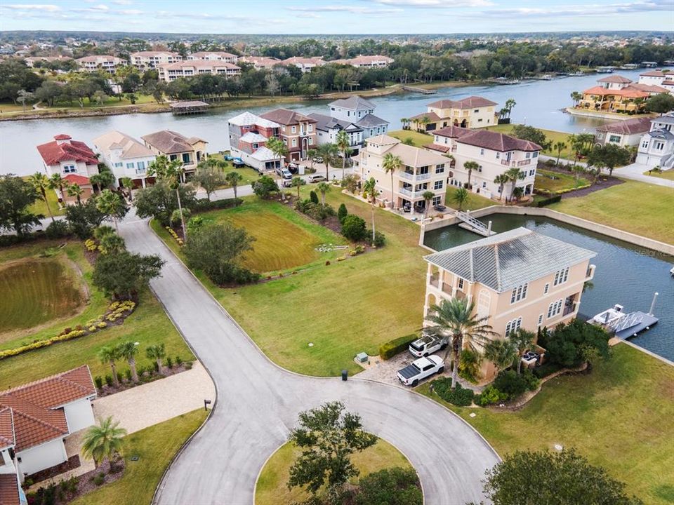 En Venta: $224,900 (0.11 acres)