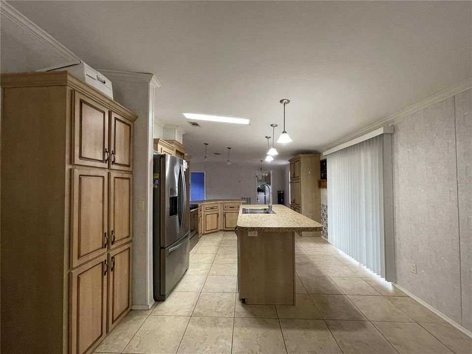 For Sale: $315,000 (3 beds, 2 baths, 1620 Square Feet)