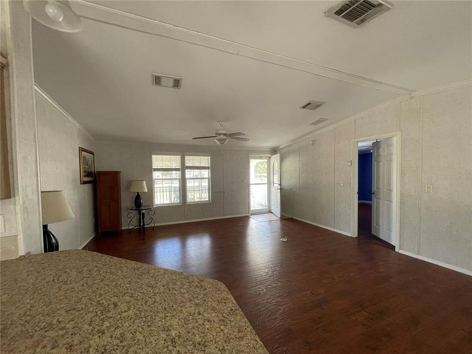 For Sale: $315,000 (3 beds, 2 baths, 1620 Square Feet)