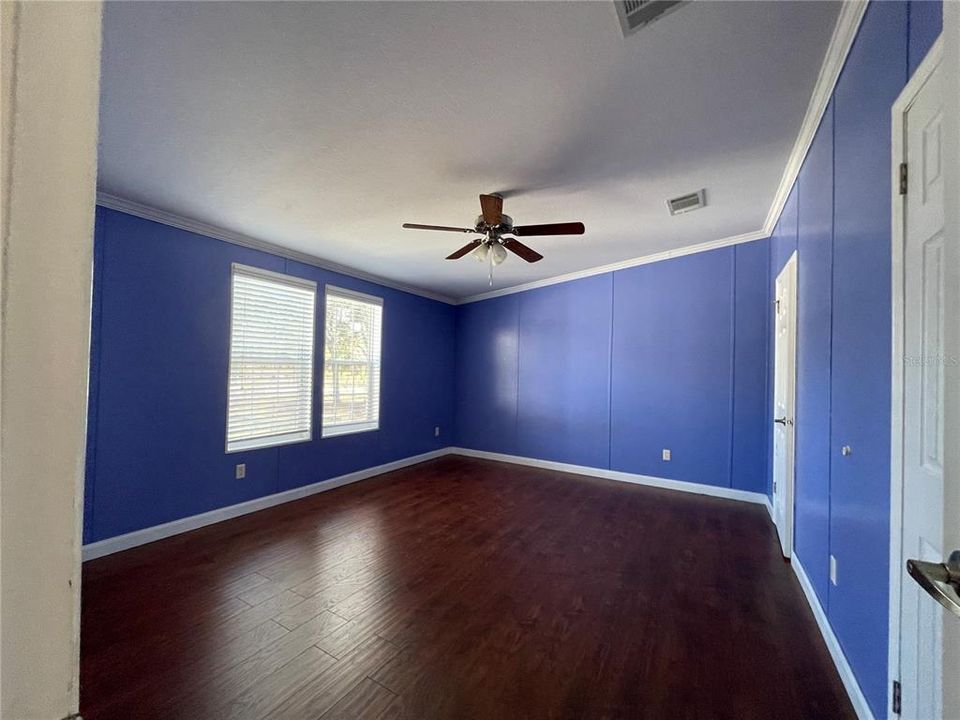 For Sale: $315,000 (3 beds, 2 baths, 1620 Square Feet)