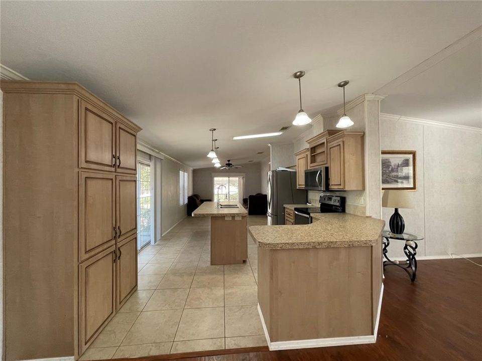 For Sale: $315,000 (3 beds, 2 baths, 1620 Square Feet)