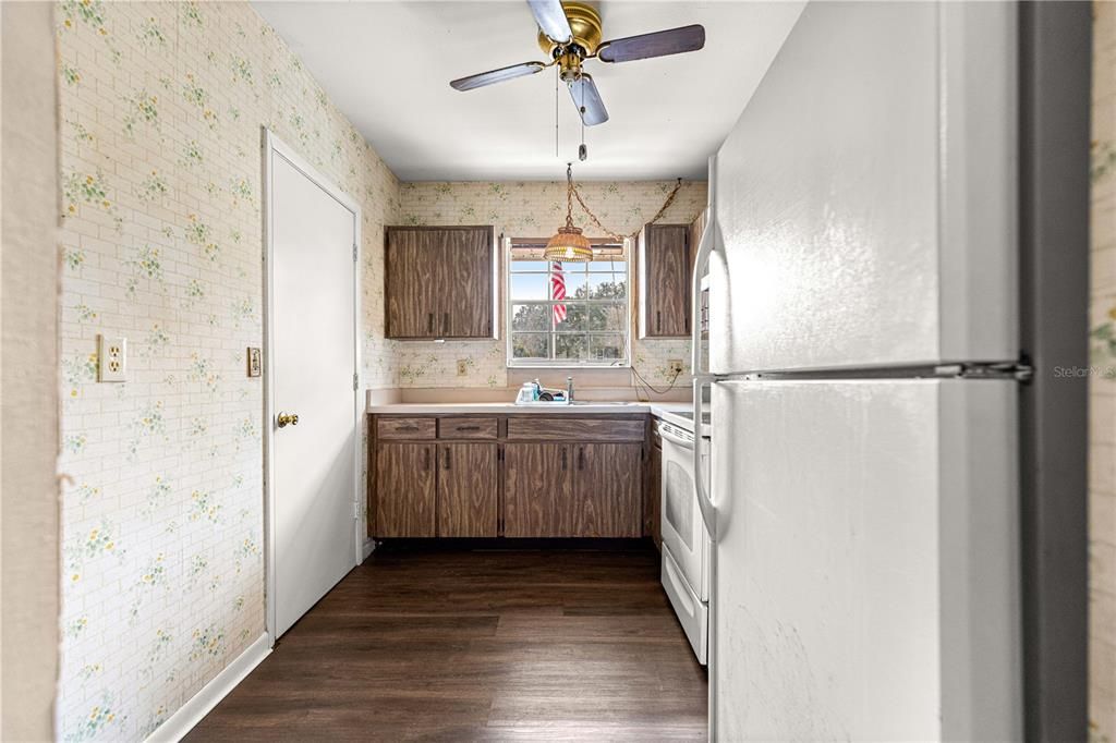 На продажу: $209,000 (2 спален, 2 ванн, 1374 Квадратных фут)