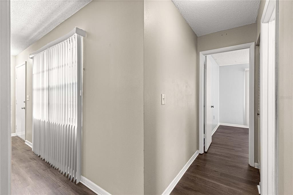 На продажу: $209,000 (2 спален, 2 ванн, 1374 Квадратных фут)